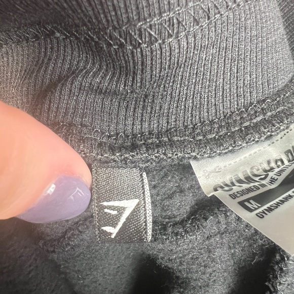 Gymshark oversized logo joggers with pockets and drawstring waist - Picture 6 of 8